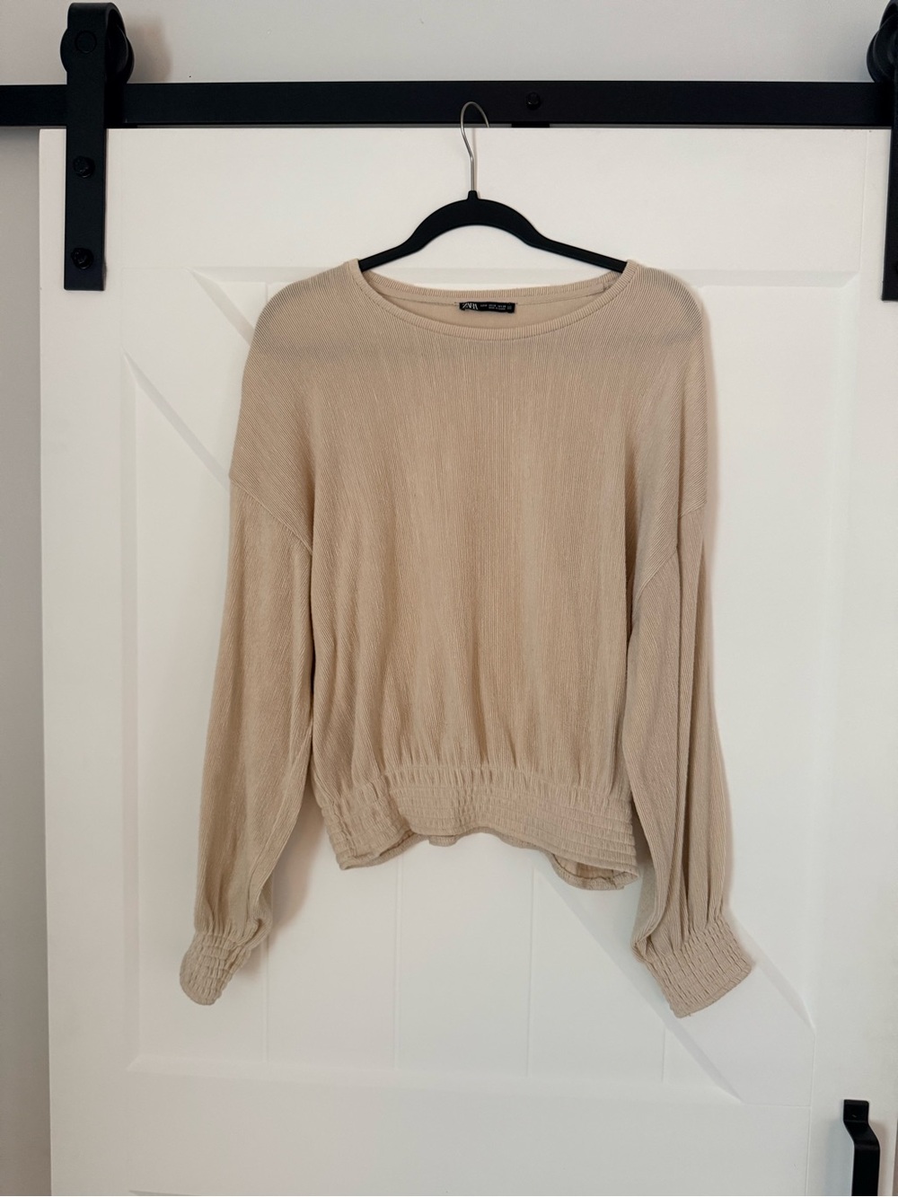 Zara Beige Ribbed Crewneck Sweater- size Medium